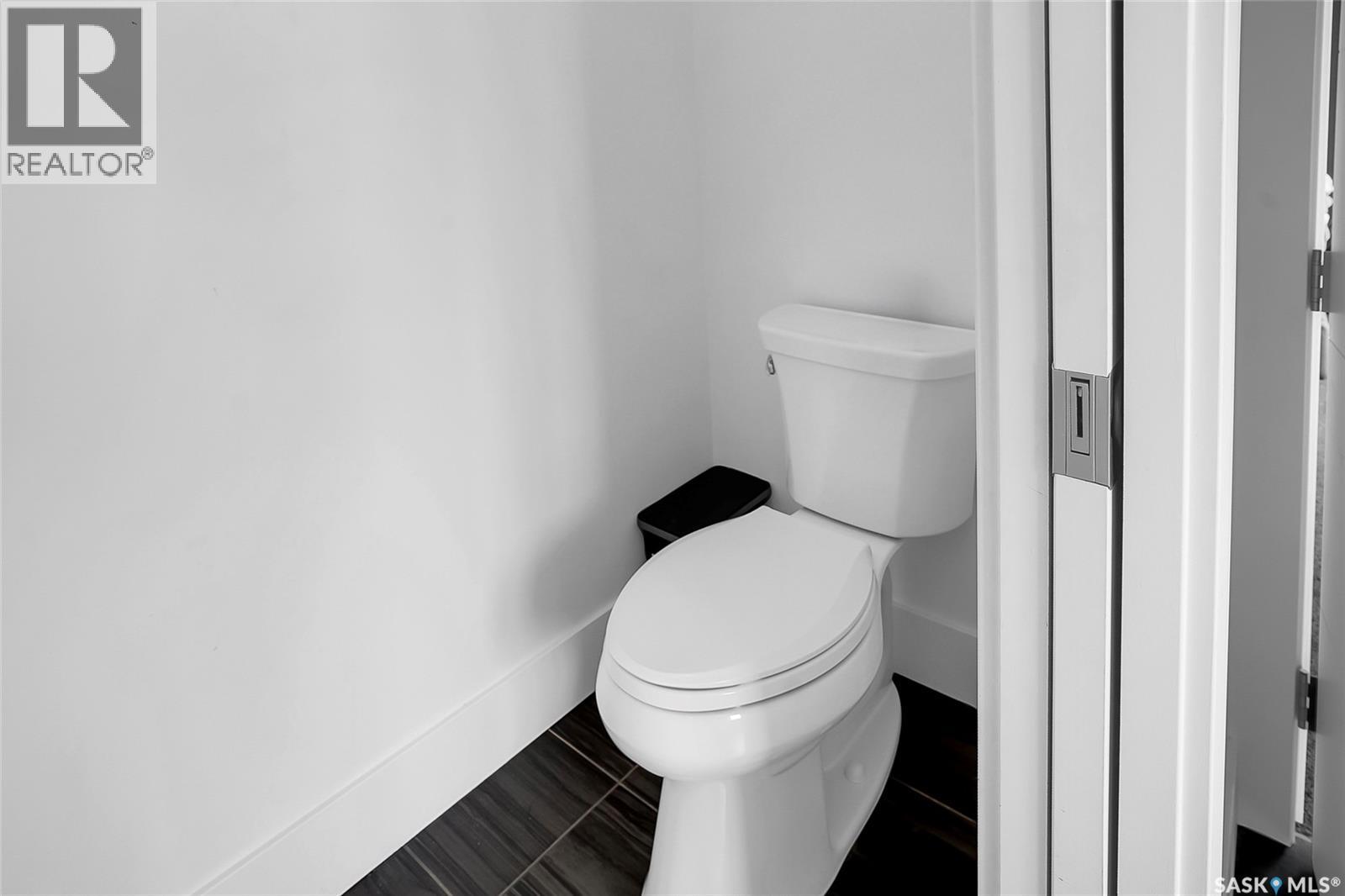 163 Schumacher Bay, Saskatoon, Saskatchewan  S7V 0H7 - Photo 25 - SK030396