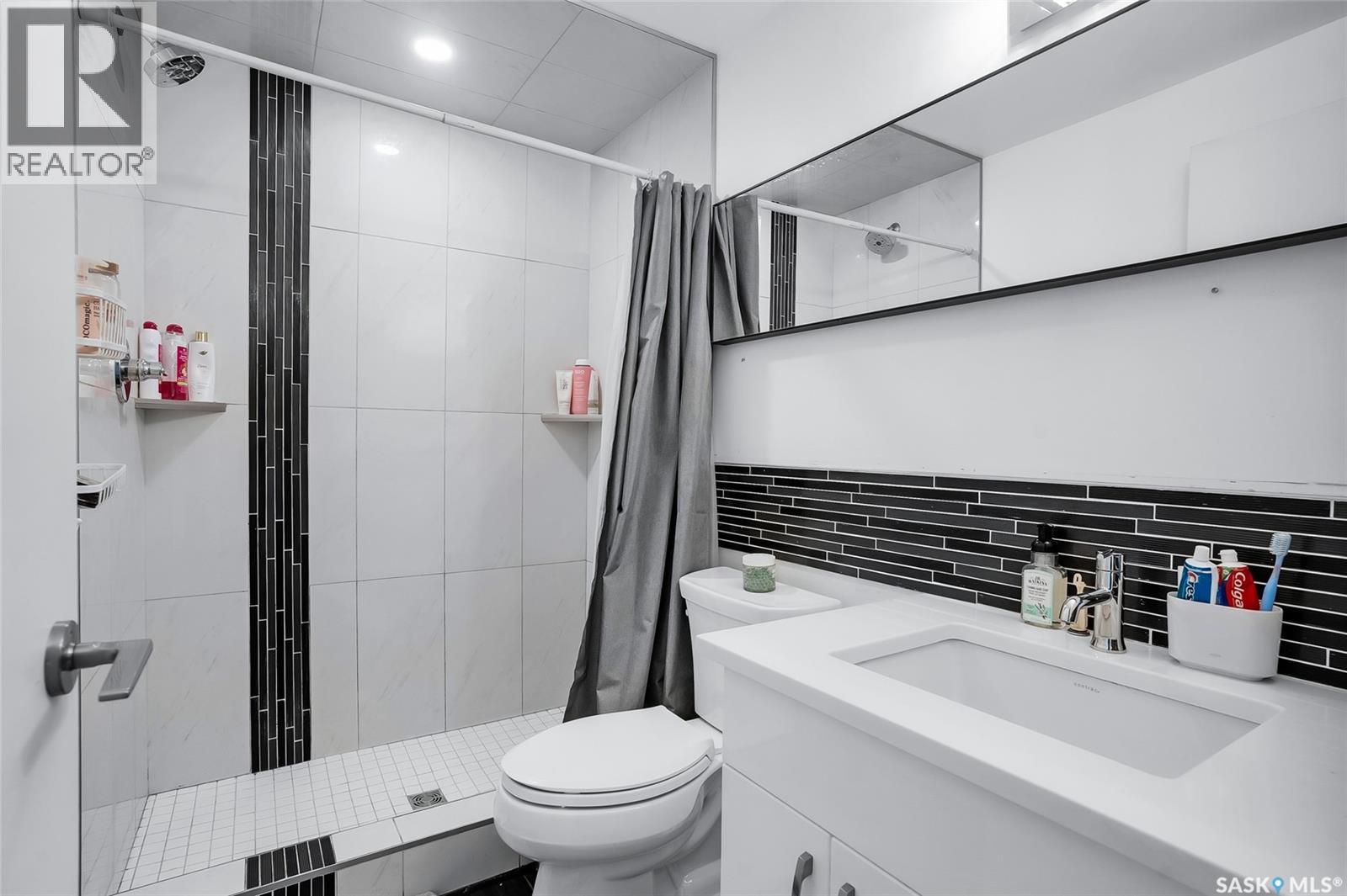 163 Schumacher Bay, Saskatoon, Saskatchewan  S7V 0H7 - Photo 37 - SK030396