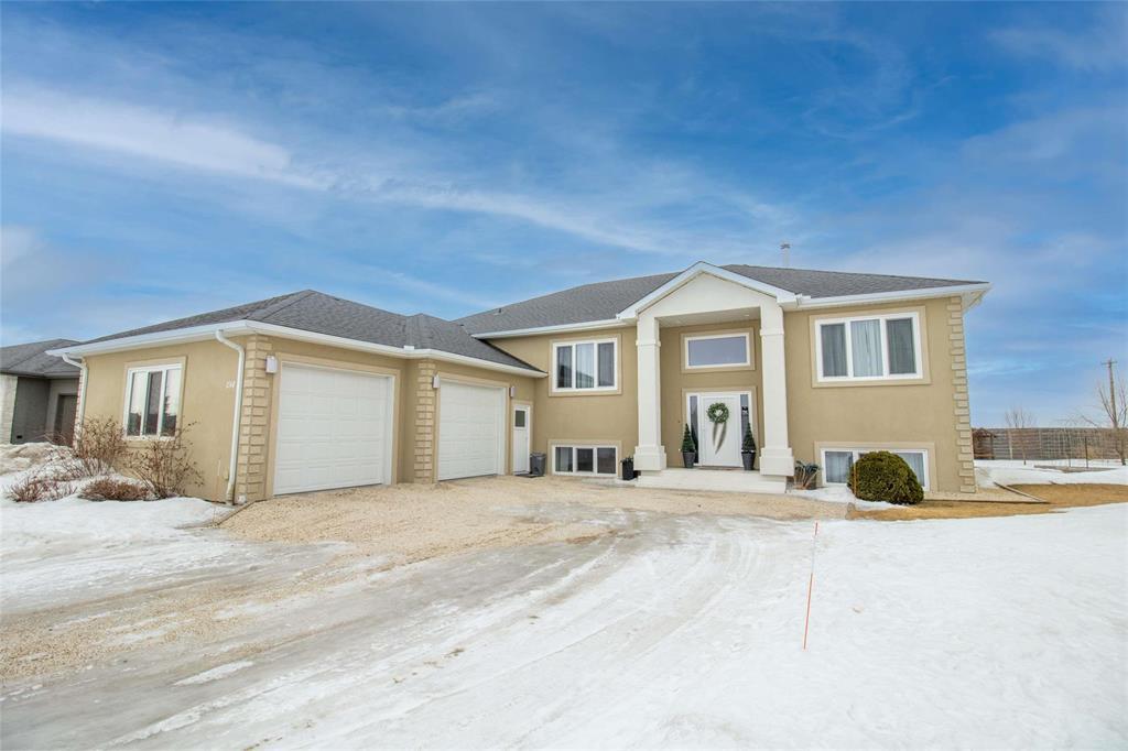 134 Carleton Drive, Steinbach, Manitoba  R5G 0W4 - Photo 0 - 202604599