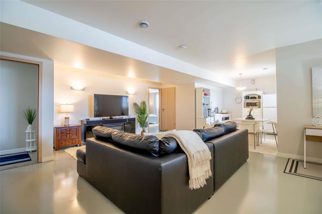 134 Carleton Drive, Steinbach, Manitoba  R5G 0W4 - Photo 34 - 202604599