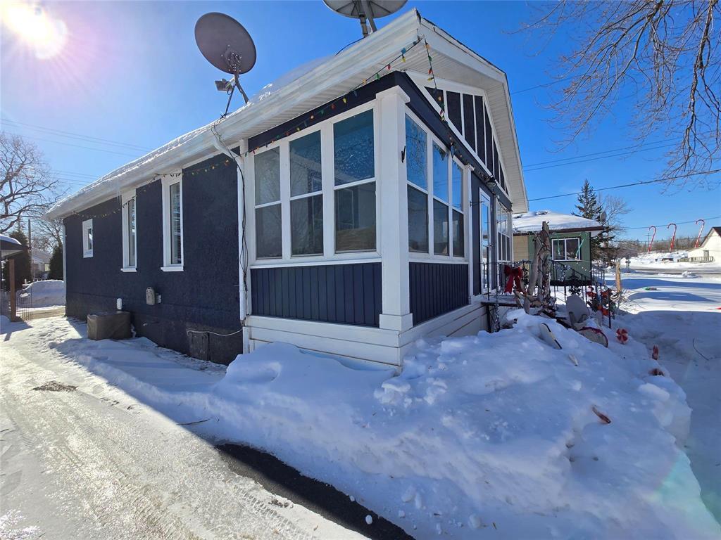 4 Tamarac Street, Pine Falls, Manitoba  R0E 1M0 - Photo 19 - 202604607