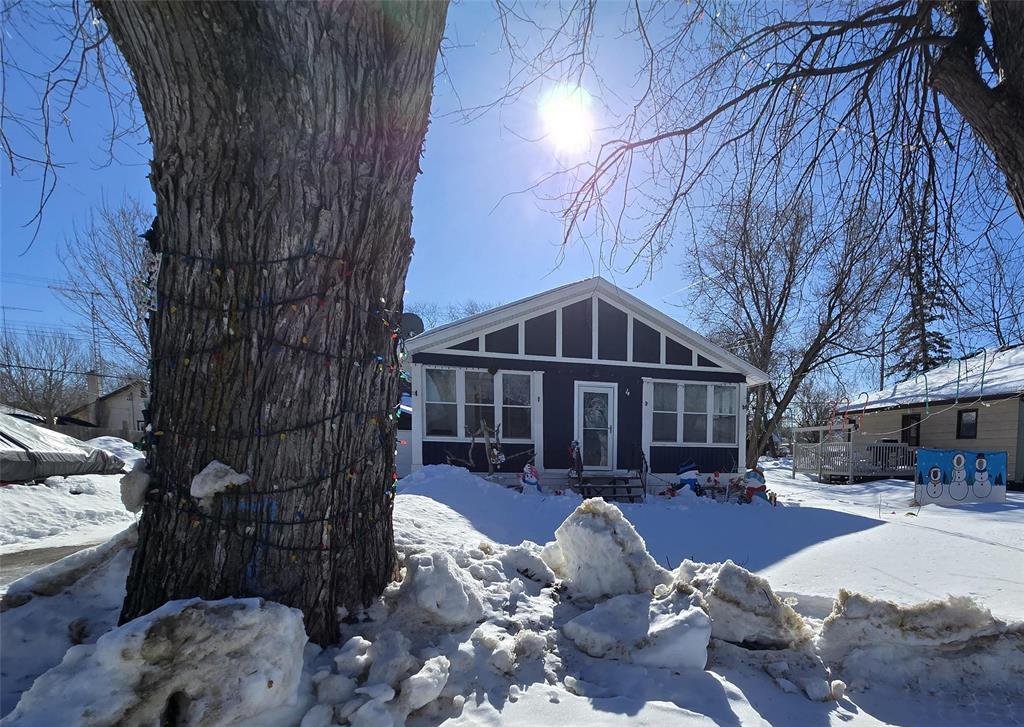 4 Tamarac Street, Pine Falls, Manitoba  R0E 1M0 - Photo 21 - 202604607