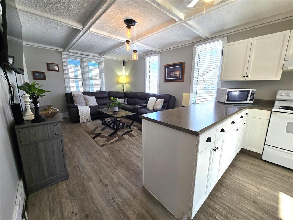 4 Tamarac Street, Pine Falls, Manitoba  R0E 1M0 - Photo 6 - 202604607