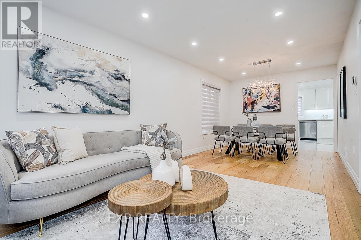 14 Prince Drive, Bradford West Gwillimbury, Ontario  L3Z 3B7 - Photo 6 - N12880454