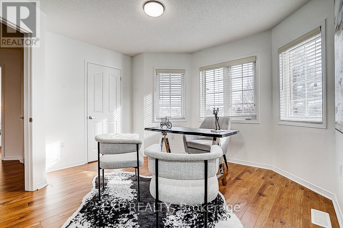 14 Prince Drive, Bradford West Gwillimbury, Ontario  L3Z 3B7 - Photo 22 - N12880454