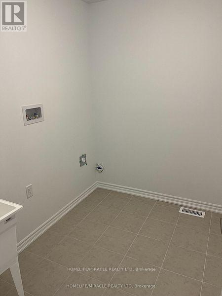 71 Histand Trail, Kitchener, Ontario  N2R 0S2 - Photo 20 - X12881434