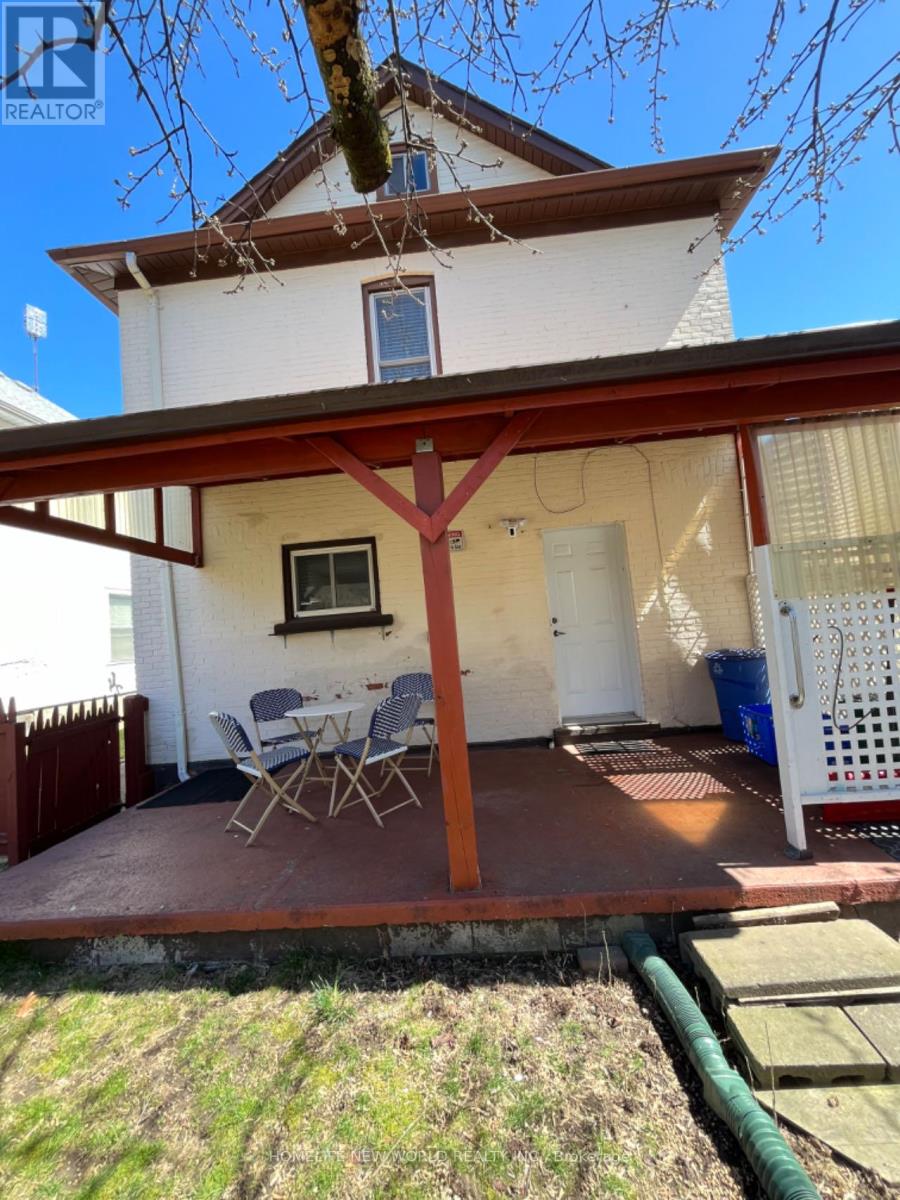 5021 Saint Clair Avenue W, Niagara Falls, Ontario  L2E 3T8 - Photo 19 - X12881478