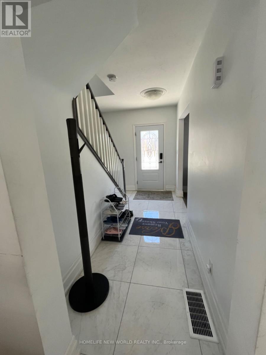 5021 Saint Clair Avenue W, Niagara Falls, Ontario  L2E 3T8 - Photo 2 - X12881478