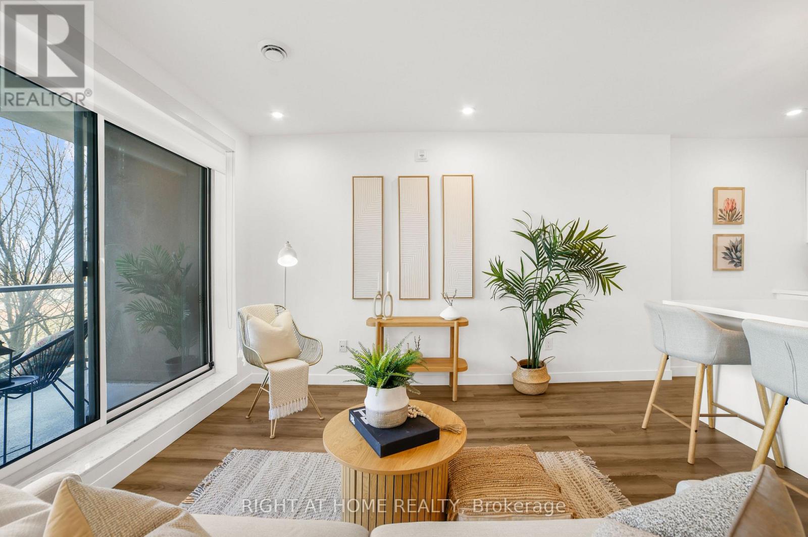 205 - 479 Charlton Avenue E, Hamilton, Ontario  L8N 0B4 - Photo 12 - X12881524