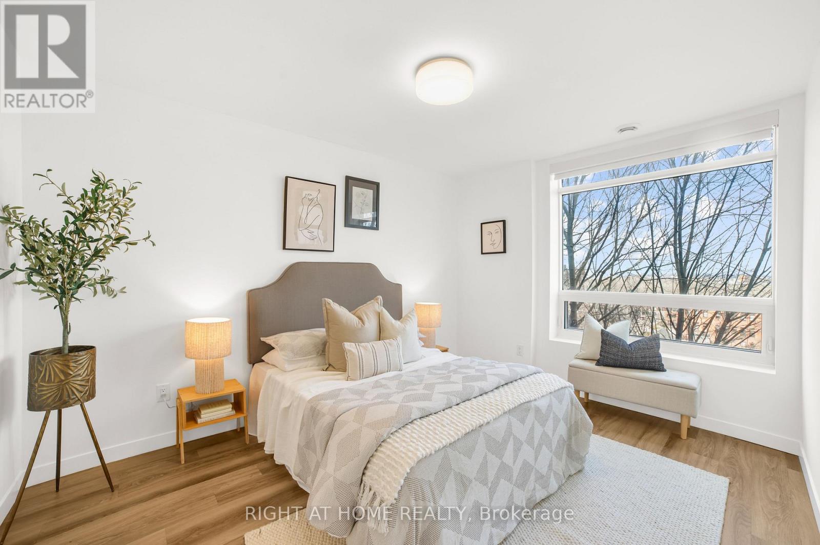 205 - 479 Charlton Avenue E, Hamilton, Ontario  L8N 0B4 - Photo 16 - X12881524