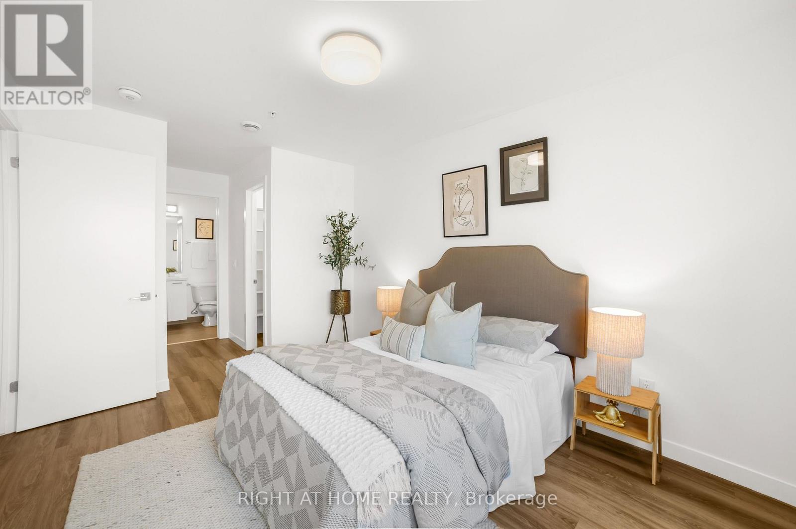 205 - 479 Charlton Avenue E, Hamilton, Ontario  L8N 0B4 - Photo 17 - X12881524