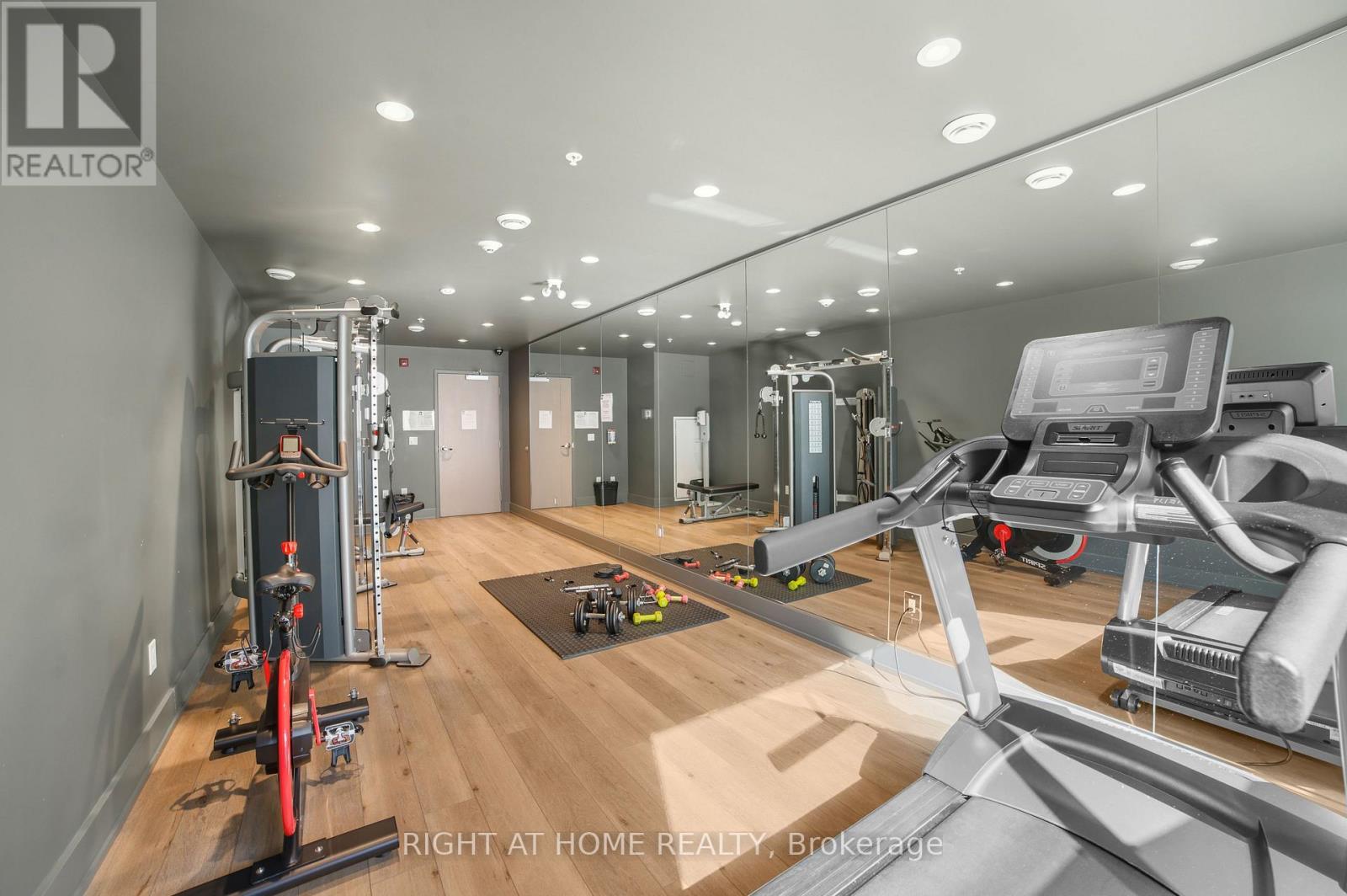 205 - 479 Charlton Avenue E, Hamilton, Ontario  L8N 0B4 - Photo 28 - X12881524