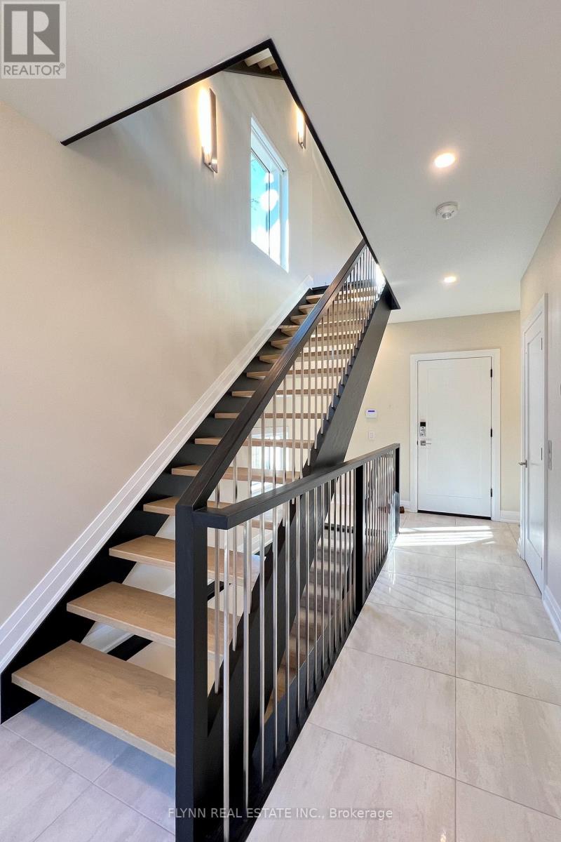 151a Port Robinson Road, Pelham (Fonthill), Ontario  L0S 1E0 - Photo 12 - X12881550