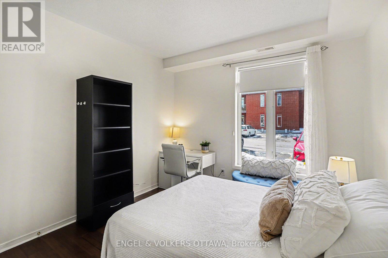 B - 300 Meilleur Private, Ottawa, Ontario  K1L 0A2 - Photo 28 - X12865272