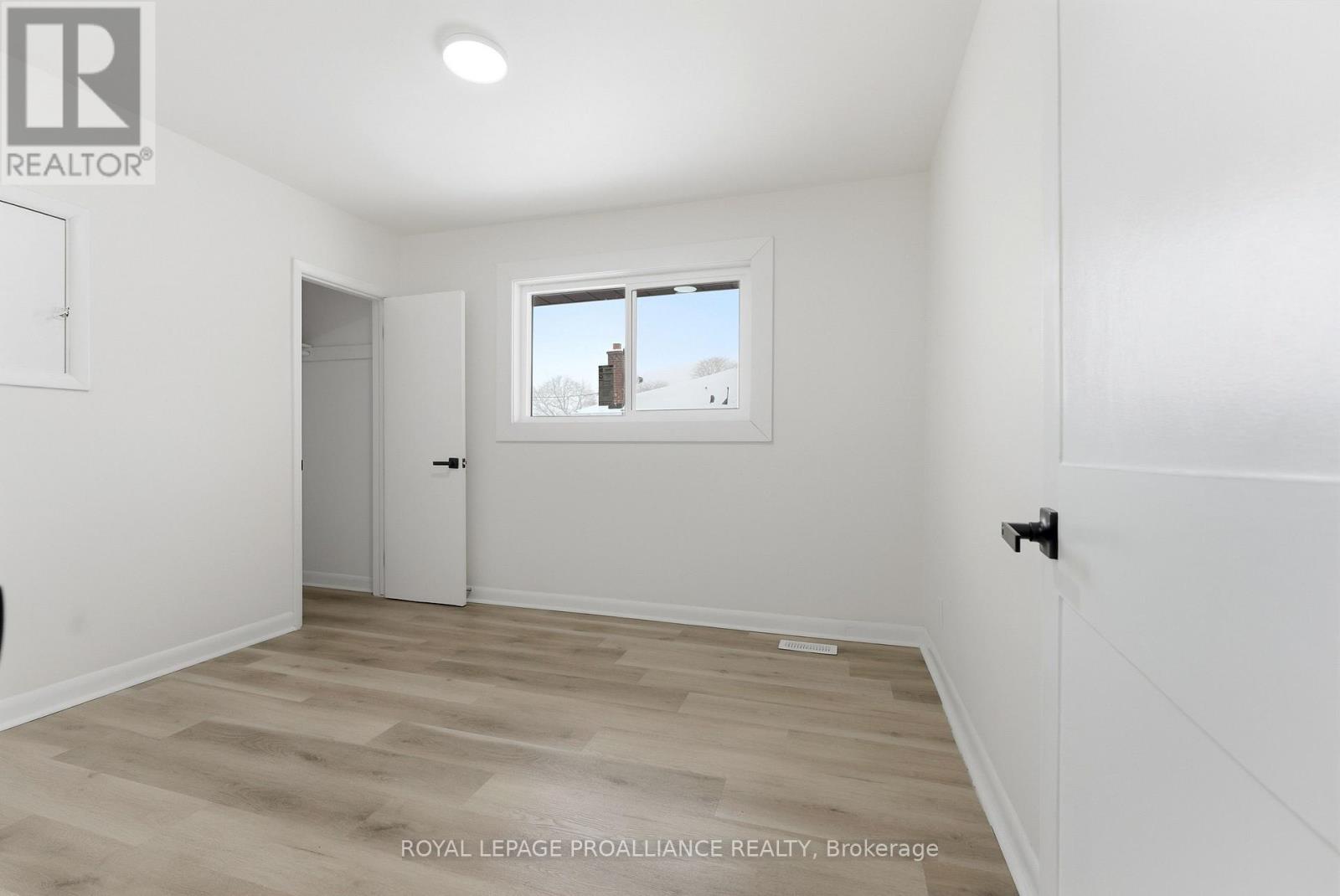 94 Rollins Drive, Belleville (Belleville Ward), Ontario  K8N 4J5 - Photo 18 - X12881682