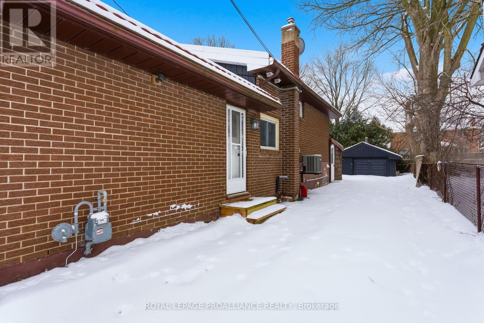 94 Rollins Drive, Belleville (Belleville Ward), Ontario  K8N 4J5 - Photo 2 - X12881682