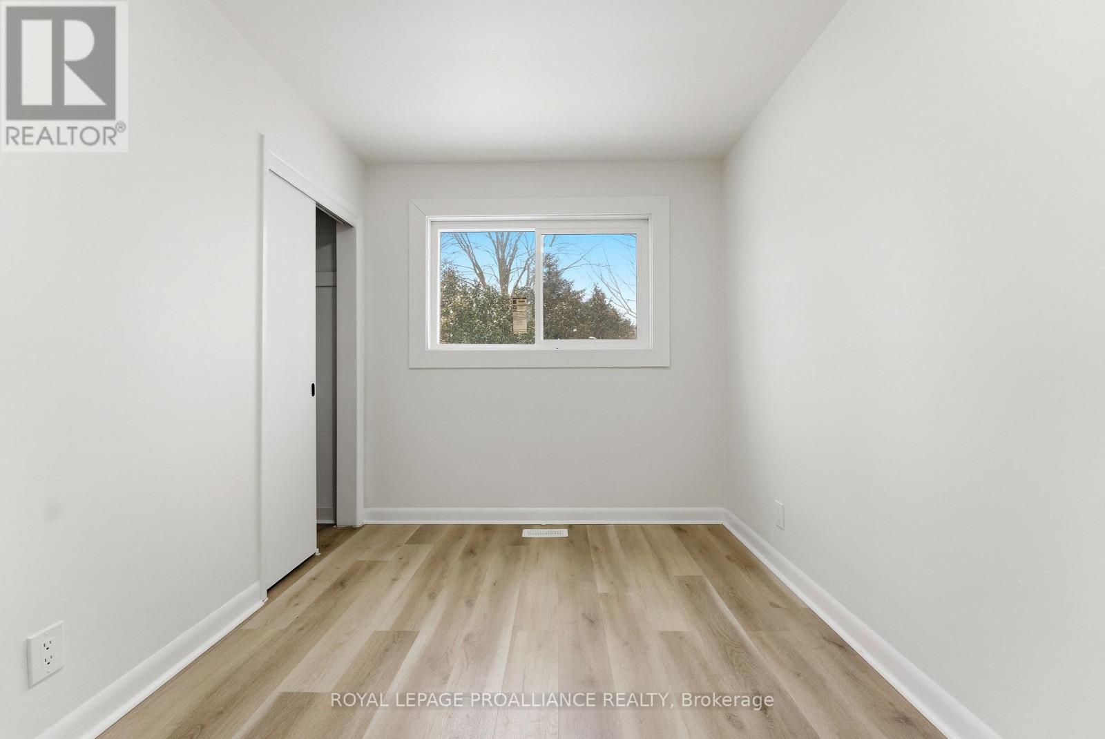 94 Rollins Drive, Belleville (Belleville Ward), Ontario  K8N 4J5 - Photo 22 - X12881682