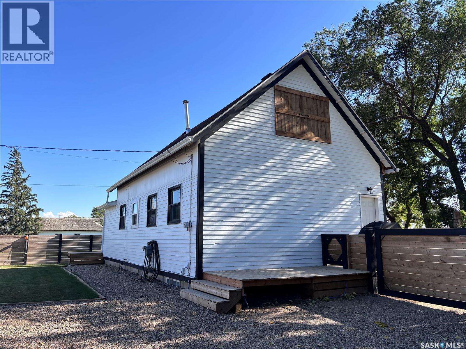780 Railway AVENUE, Elbow, Saskatchewan