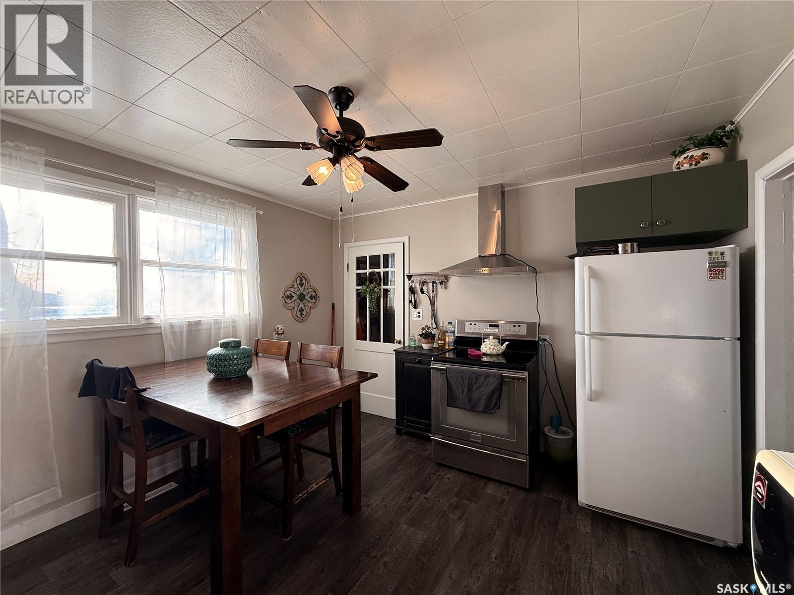 780 Railway Avenue, Elbow, Saskatchewan S0H 1J0 - Photo 8 - SK016725