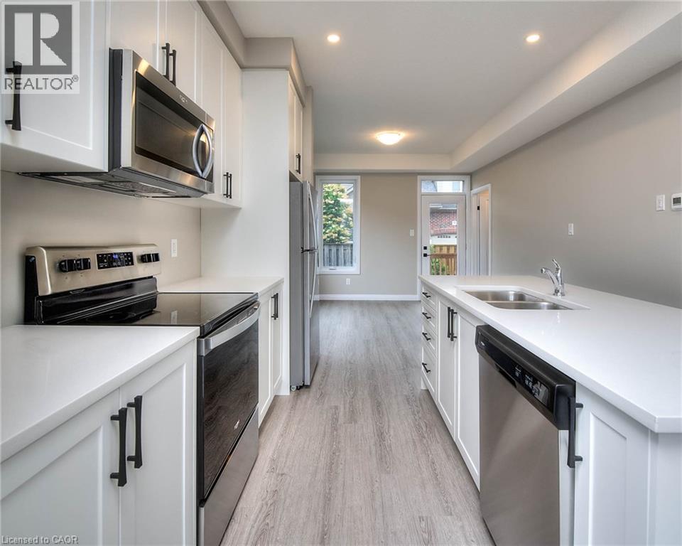 689 Myers Road Unit# 3, Cambridge, Ontario  N1R 5S2 - Photo 2 - 40812176