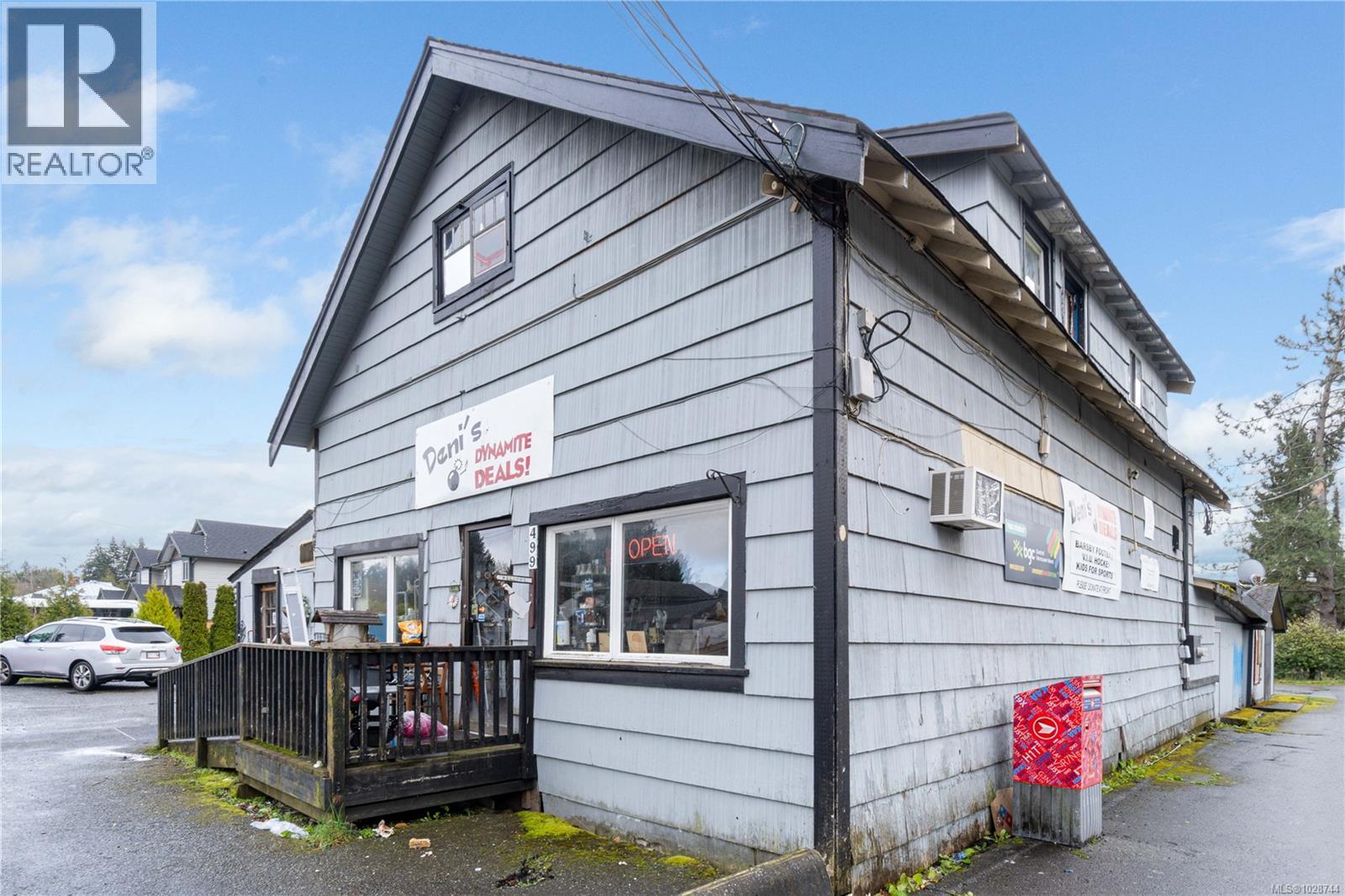 499 7th St, Nanaimo, British Columbia  V9R 1E6 - Photo 2 - 1028744