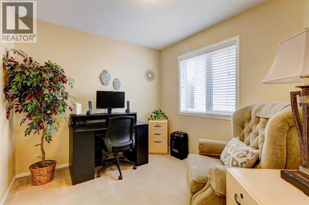 33 Mt Douglas Close Se, Calgary, Alberta  T2Z 3R8 - Photo 9 - A2292288