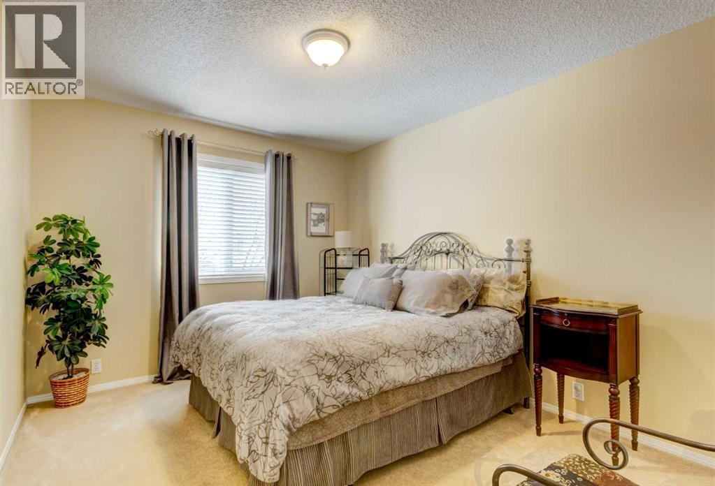 33 Mt Douglas Close Se, Calgary, Alberta  T2Z 3R8 - Photo 32 - A2292288