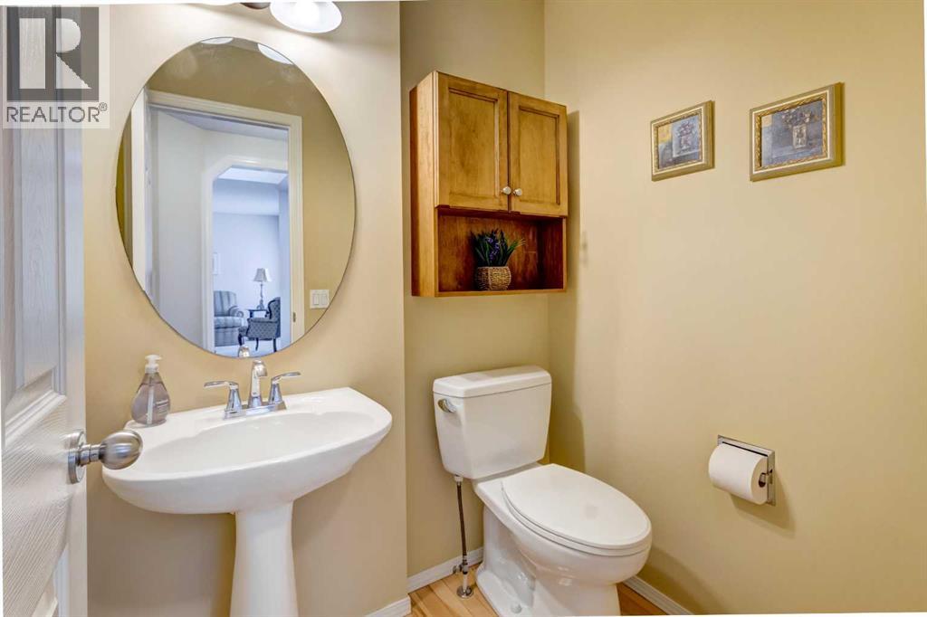 33 Mt Douglas Close Se, Calgary, Alberta  T2Z 3R8 - Photo 10 - A2292288