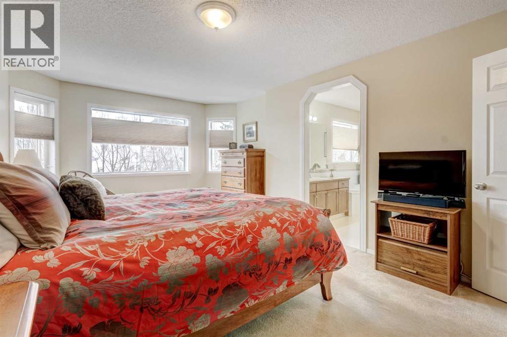 33 Mt Douglas Close Se, Calgary, Alberta  T2Z 3R8 - Photo 26 - A2292288