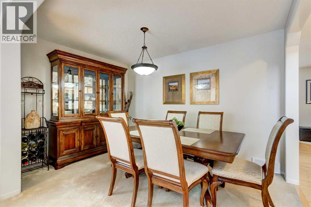 33 Mt Douglas Close Se, Calgary, Alberta  T2Z 3R8 - Photo 7 - A2292288