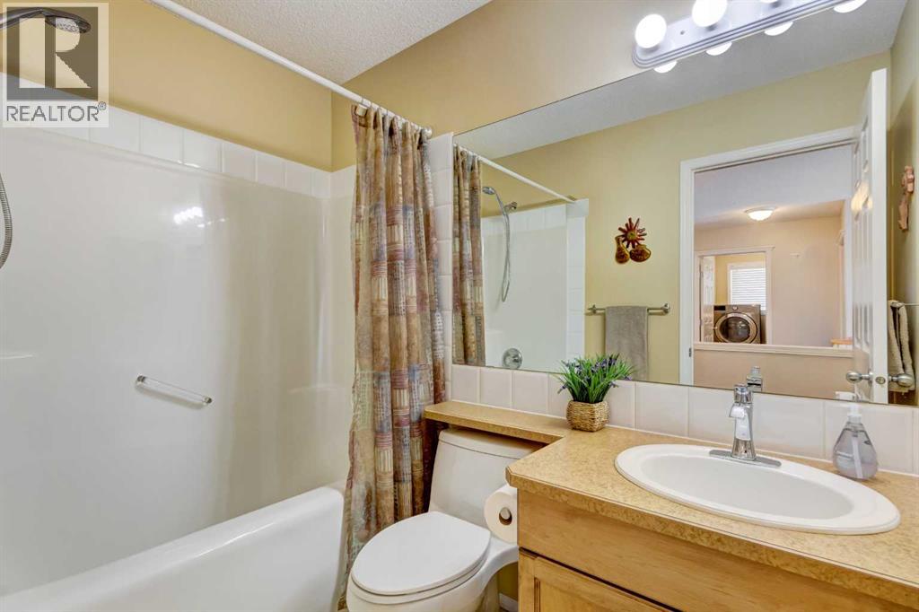 33 Mt Douglas Close Se, Calgary, Alberta  T2Z 3R8 - Photo 33 - A2292288