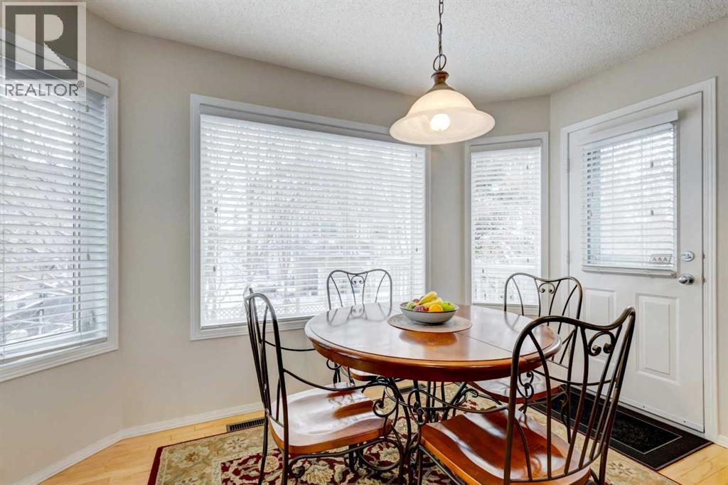 33 Mt Douglas Close Se, Calgary, Alberta  T2Z 3R8 - Photo 22 - A2292288