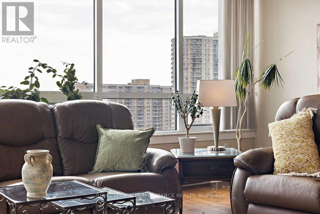 905 - 1480 Riverside Drive, Ottawa, Ontario  K1G 5H2 - Photo 6 - X12881576