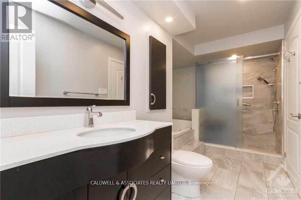 13 Sai Crescent, Ottawa, Ontario  K1G 5N7 - Photo 19 - X12881780