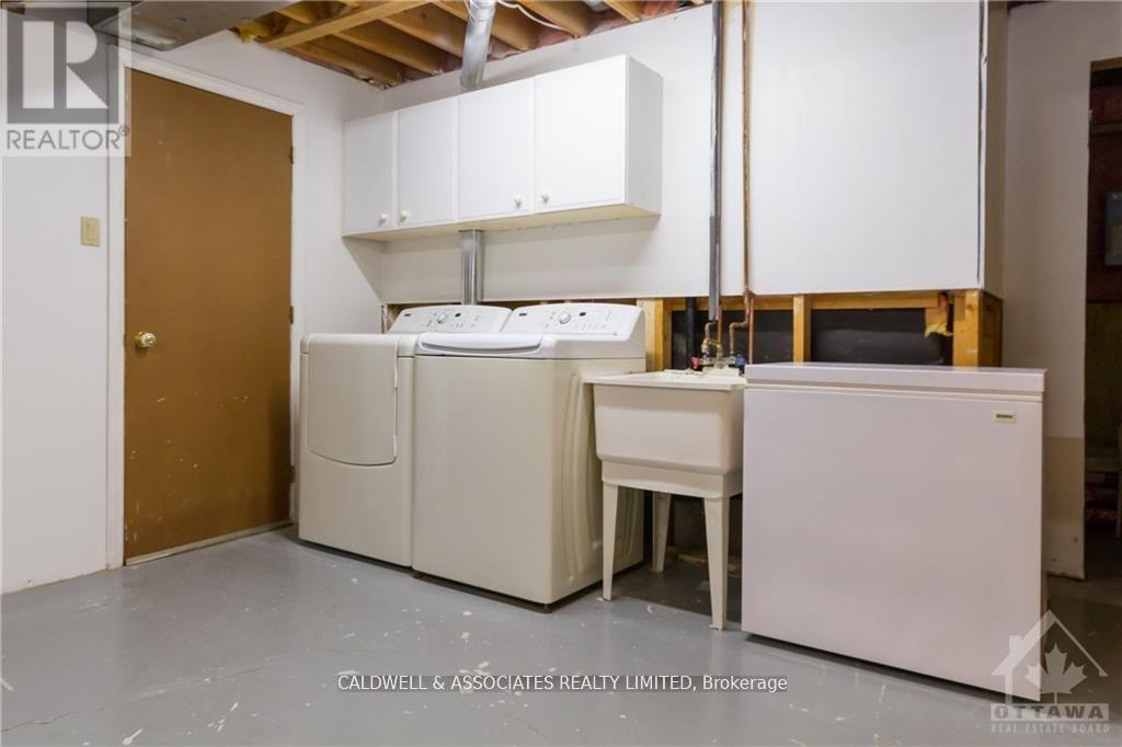 13 Sai Crescent, Ottawa, Ontario  K1G 5N7 - Photo 24 - X12881780