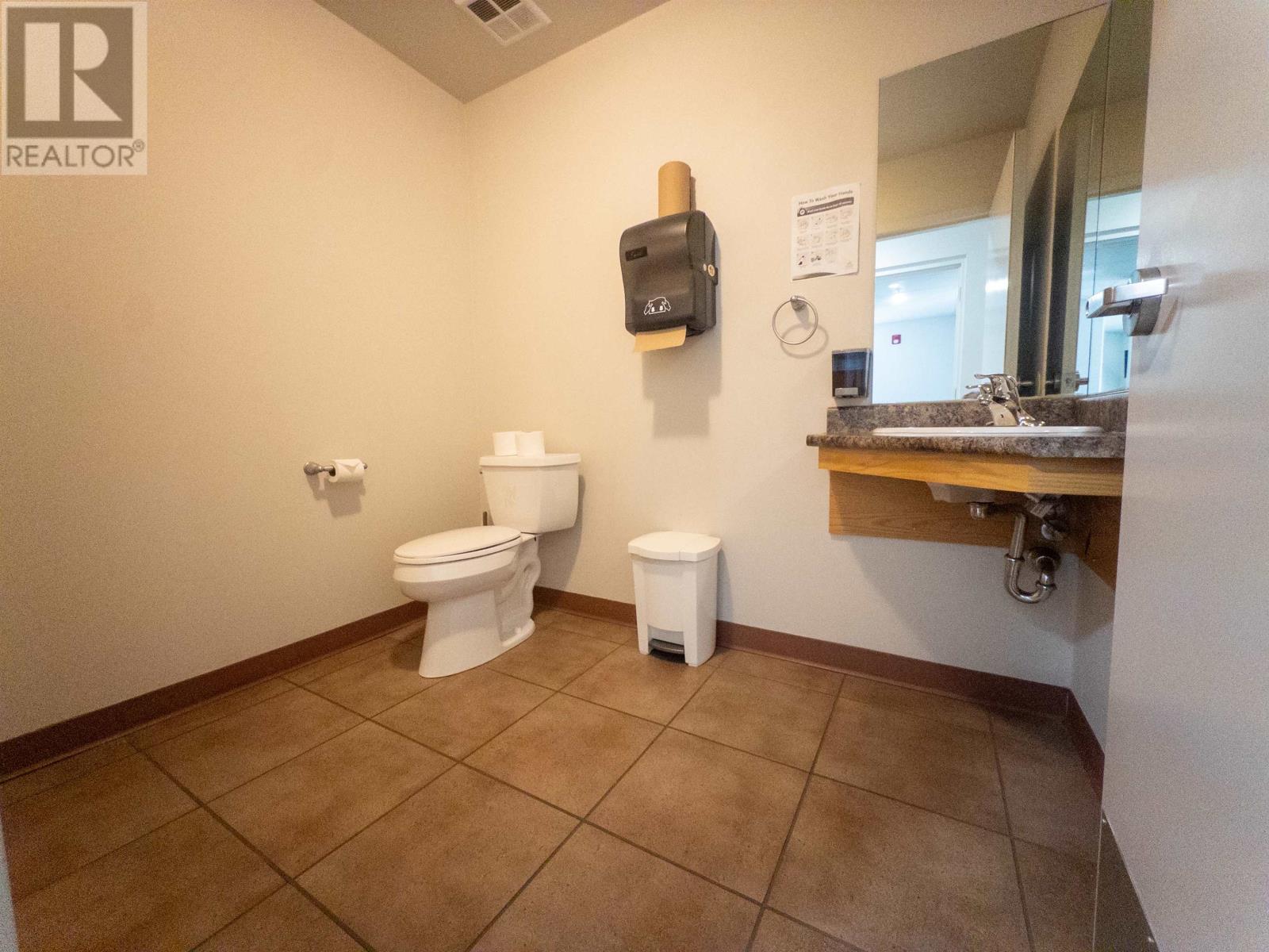 305 5 Bay Road, Kenora, Ontario  P9N 3P3 - Photo 40 - TB2600434