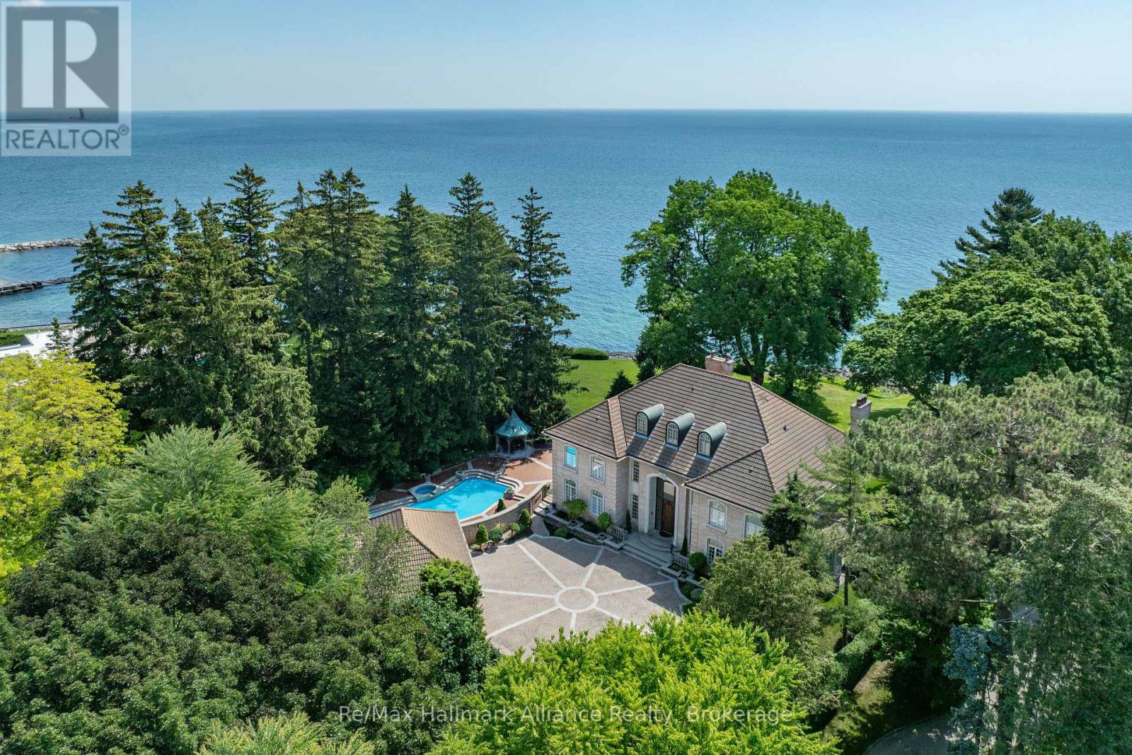 49 Cox Drive, Oakville, Ontario  L6J 4P8 - Photo 1 - W12881754