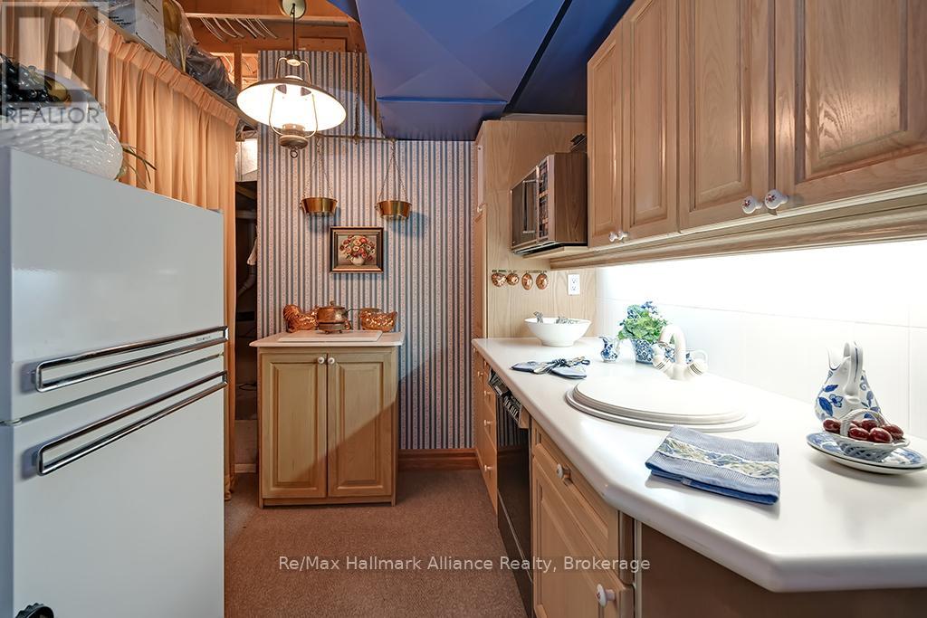 49 Cox Drive, Oakville, Ontario  L6J 4P8 - Photo 36 - W12881754