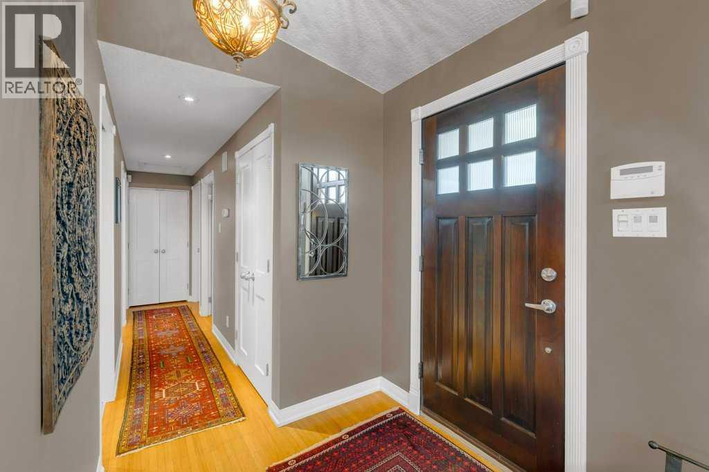 6019 Lakeview Drive Sw, Calgary, Alberta  T3E 5S9 - Photo 6 - A2293017