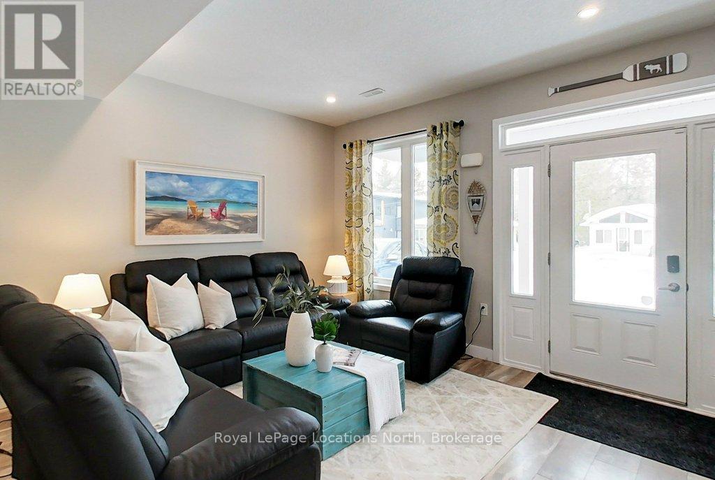 47 Balsam Street, Tiny, Ontario  L0L 1P0 - Photo 14 - S12881636