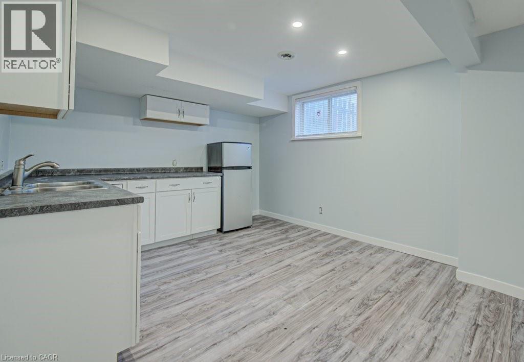 310 Magnolia Drive, Hamilton, Ontario  L9C 6P9 - Photo 23 - 40804454