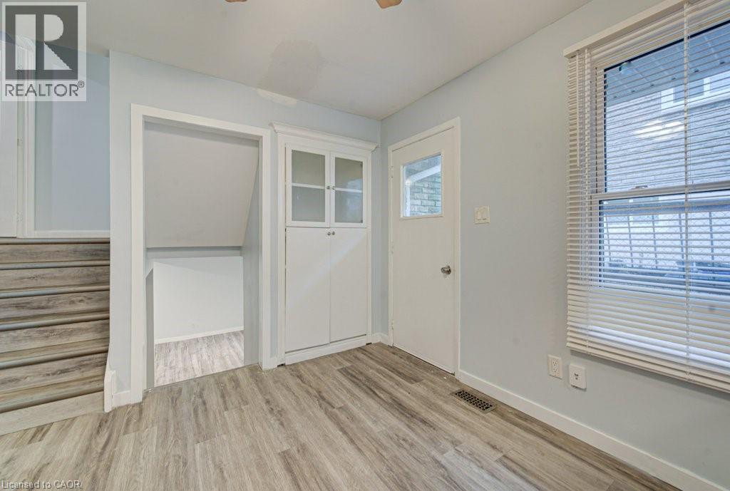 310 Magnolia Drive, Hamilton, Ontario  L9C 6P9 - Photo 10 - 40804454