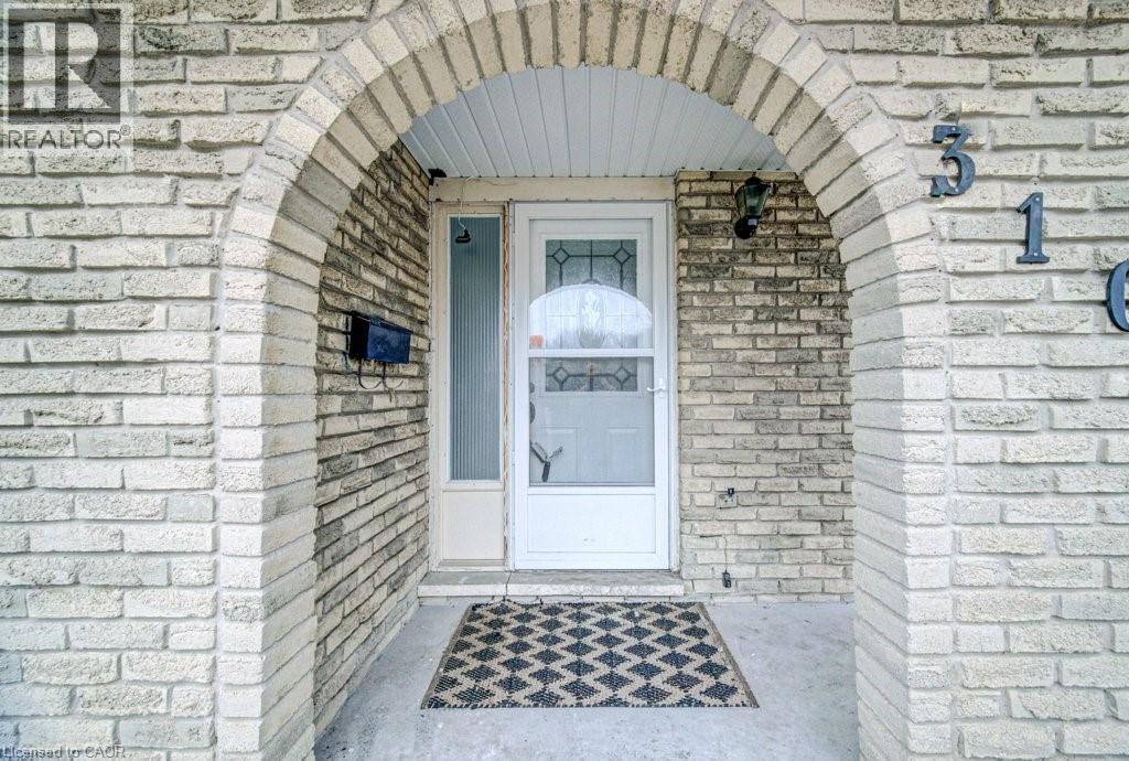 310 Magnolia Drive, Hamilton, Ontario  L9C 6P9 - Photo 3 - 40804454