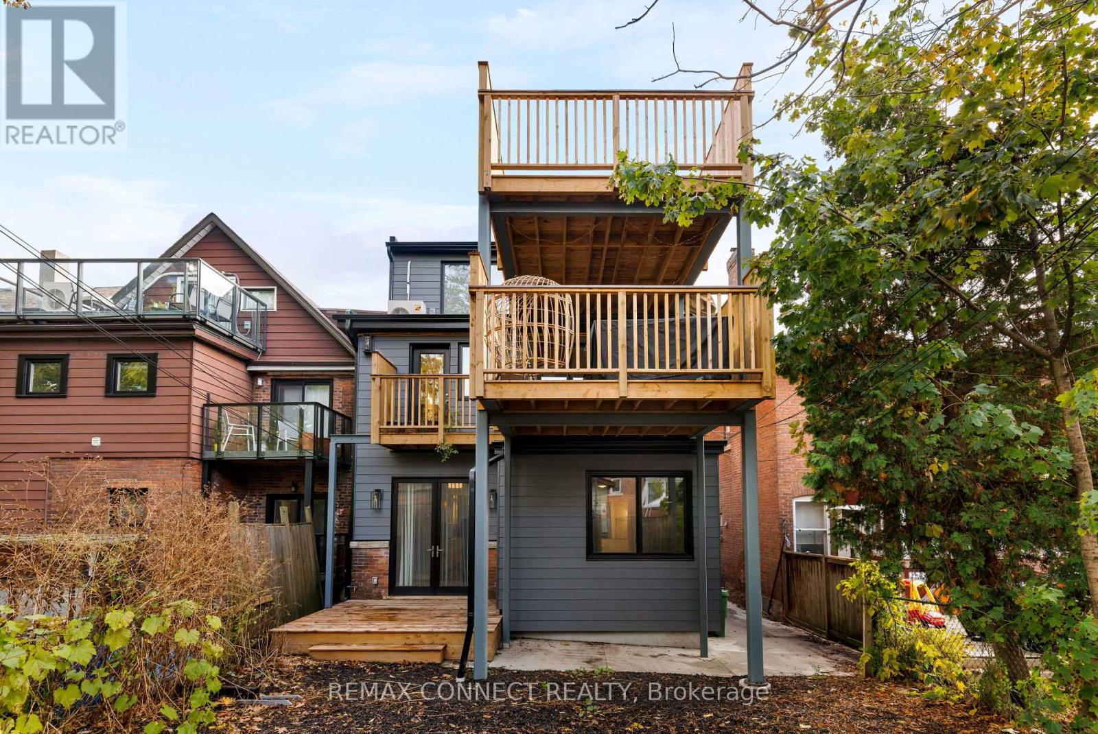 16 Rosemount Avenue, Toronto, Ontario M6H 2M1 - Photo 48 - C12881646