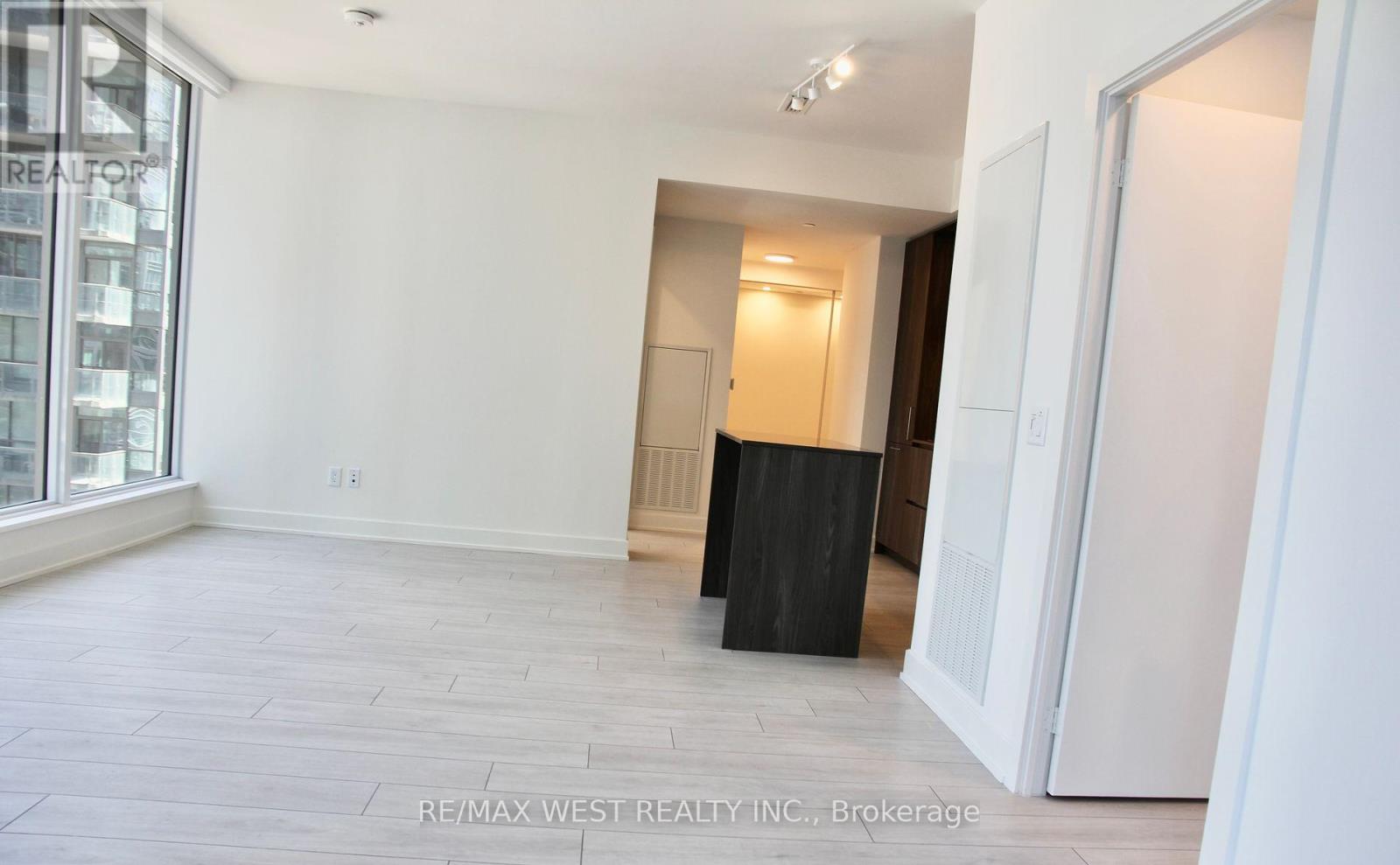 2504 - 15 Mercer Street, Toronto, Ontario  M5V 1H2 - Photo 10 - C12881654