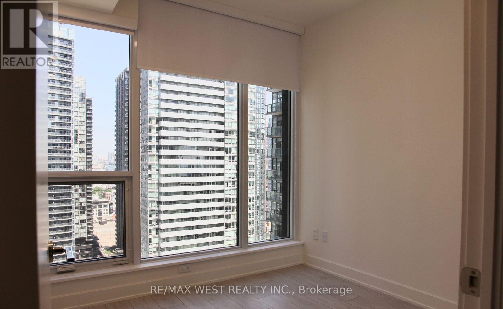 2504 - 15 Mercer Street, Toronto, Ontario  M5V 1H2 - Photo 16 - C12881654