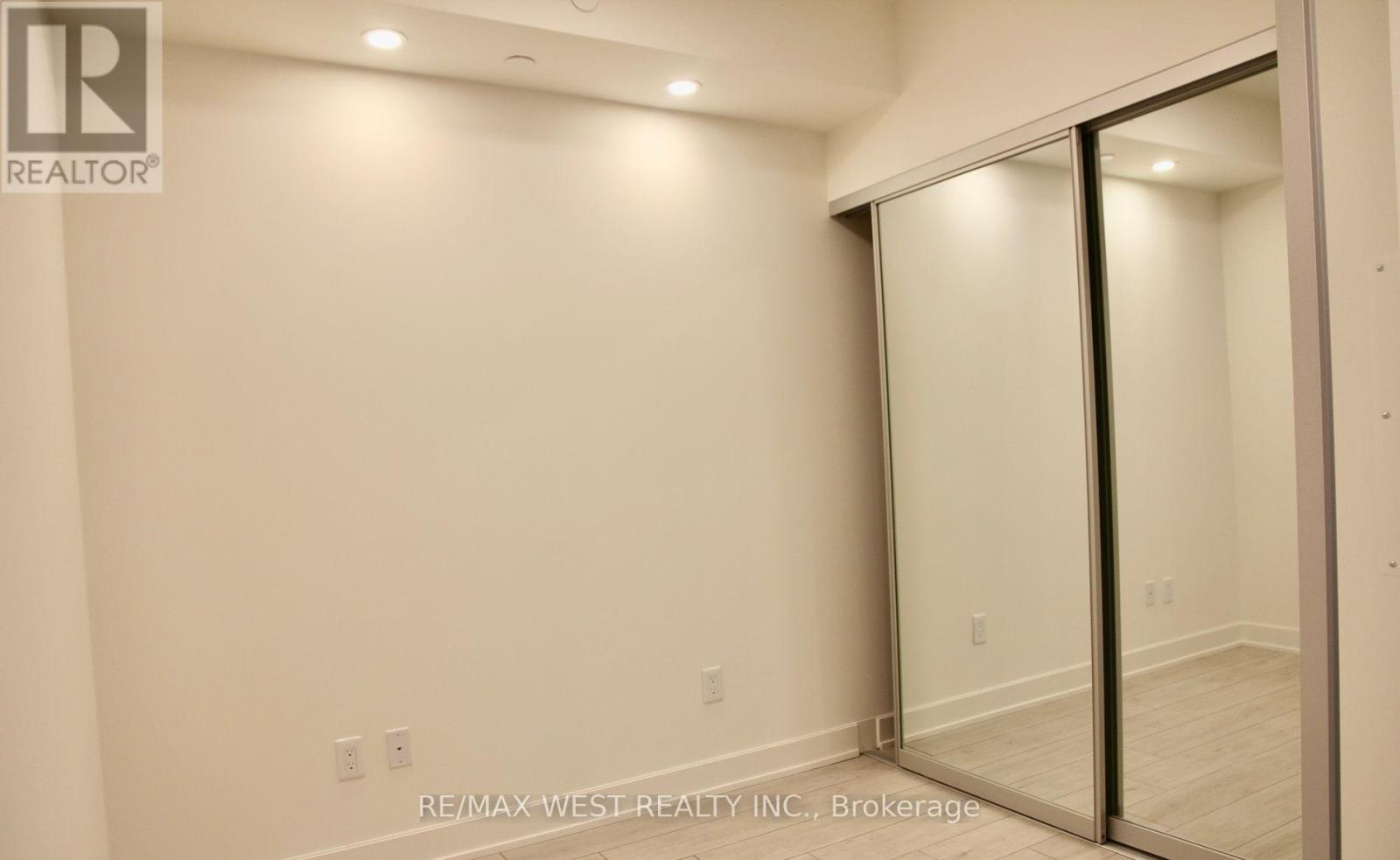 2504 - 15 Mercer Street, Toronto, Ontario  M5V 1H2 - Photo 18 - C12881654