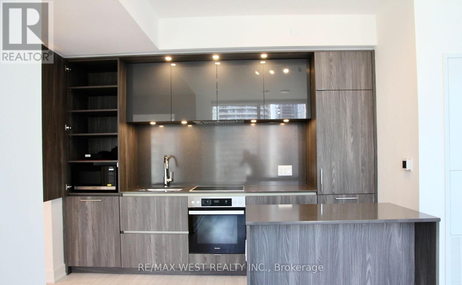 2504 - 15 Mercer Street, Toronto, Ontario  M5V 1H2 - Photo 3 - C12881654