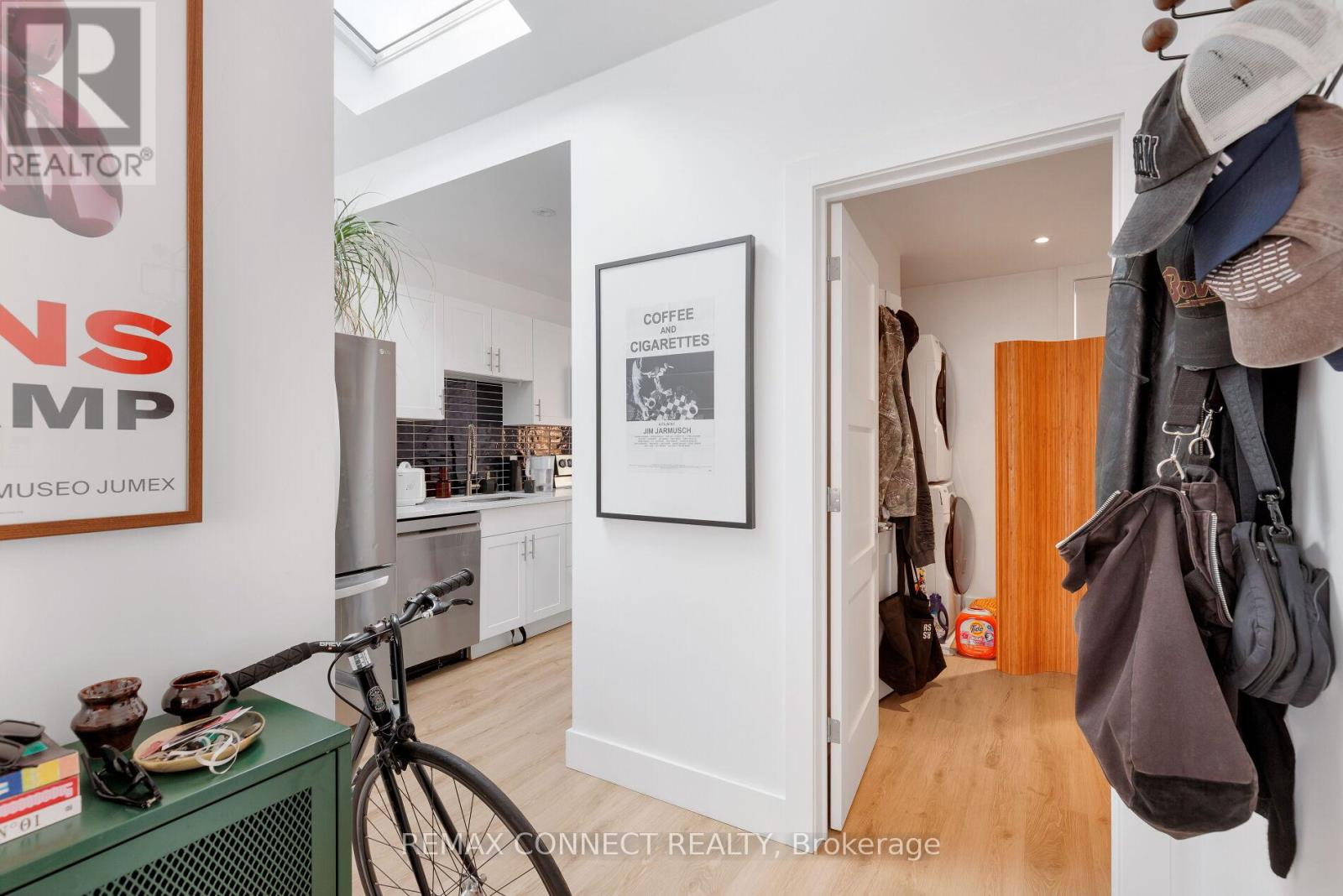 16 Rosemount Avenue, Toronto, Ontario M6H 2M1 - Photo 38 - C12881744