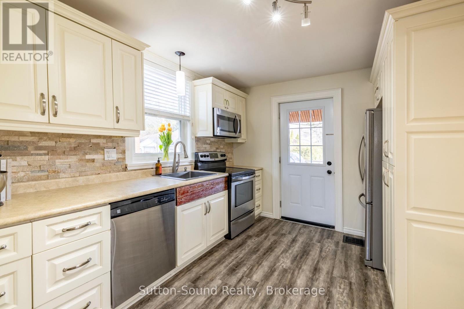 425 2nd Avenue E, Owen Sound, Ontario  N4K 2G2 - Photo 11 - X12881652